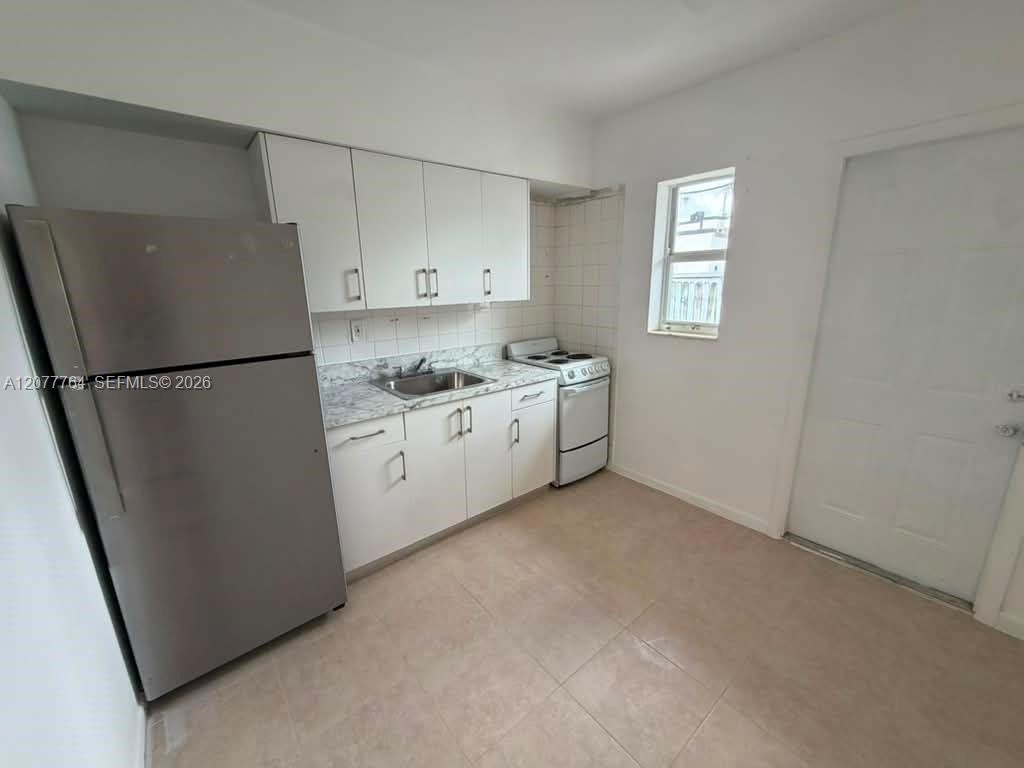 2465 W Flagler St # 6 — Photo 2