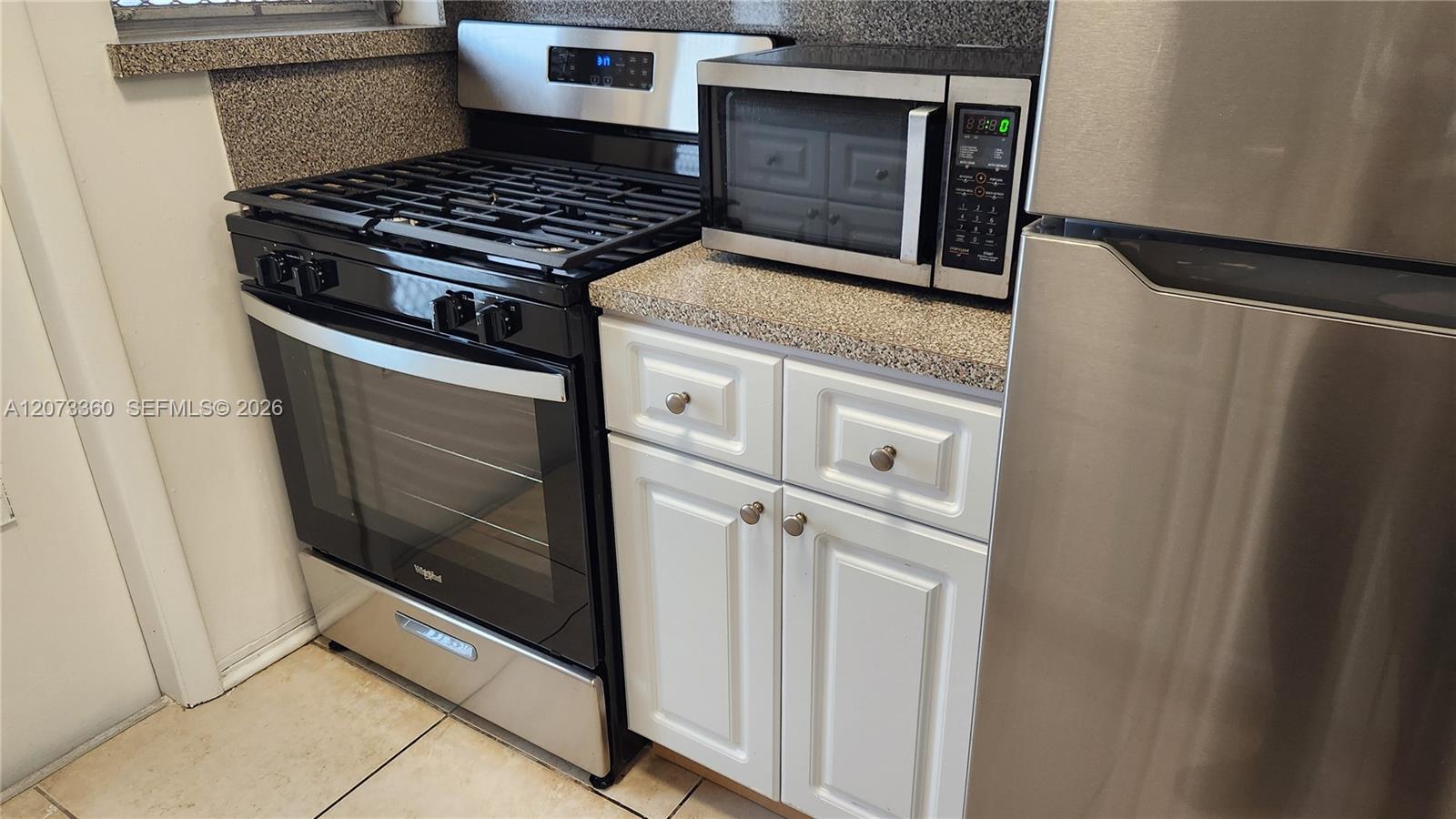 1231 Pennsylvania Ave # 10 — Photo 3