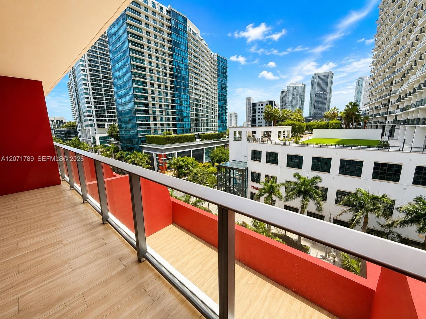 90 NE 32nd St # 709 View 10