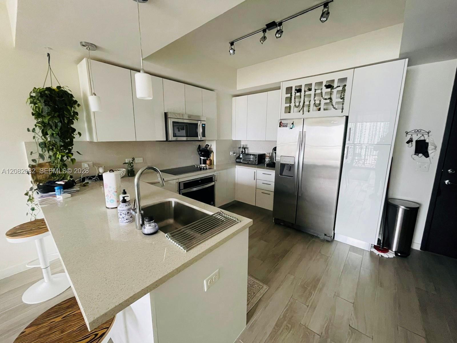 999 SW 1st AVE # 2710 — Photo 4