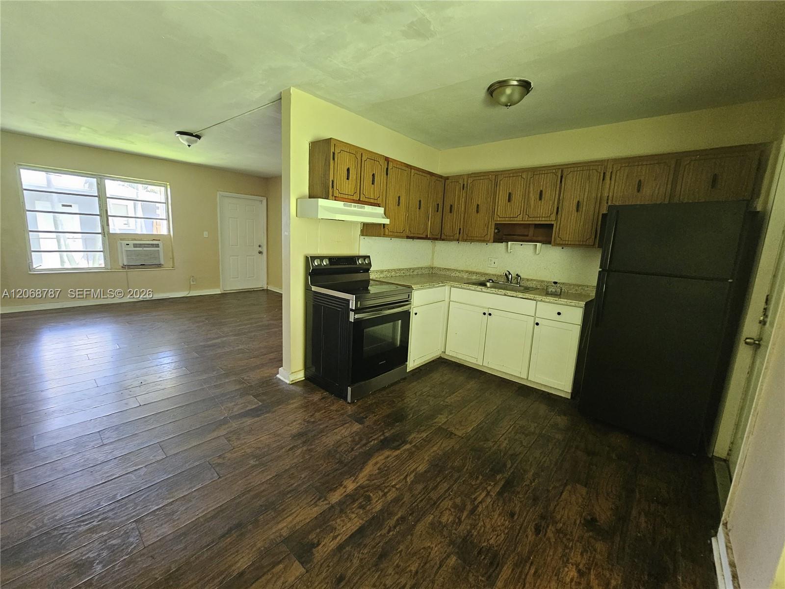 3451 NW 2nd St — Photo 5