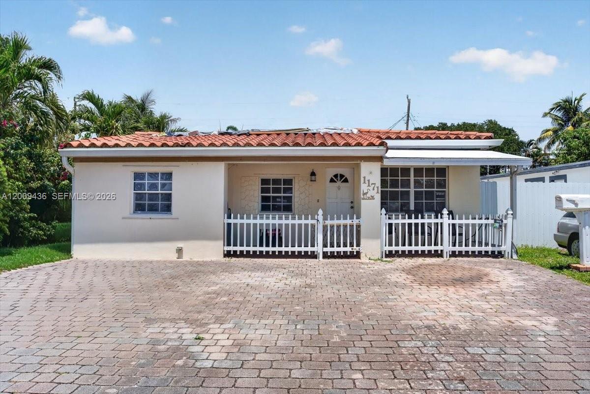 1171 NE 182nd St, North Miami Beach FL 33162