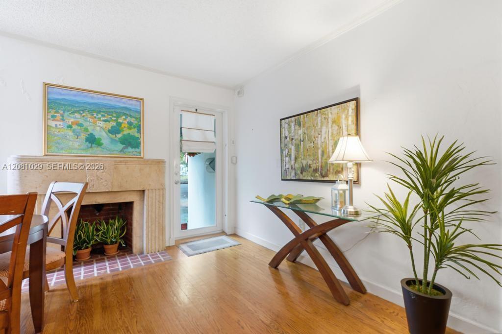 3617 SW 3rd Ave — Photo 4