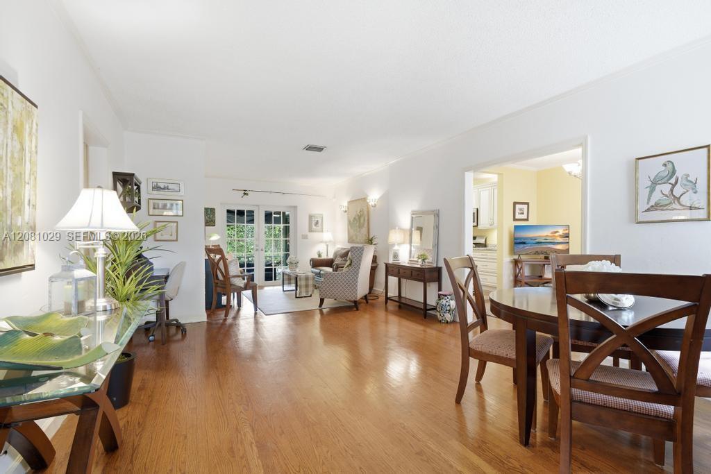 3617 SW 3rd Ave — Photo 5