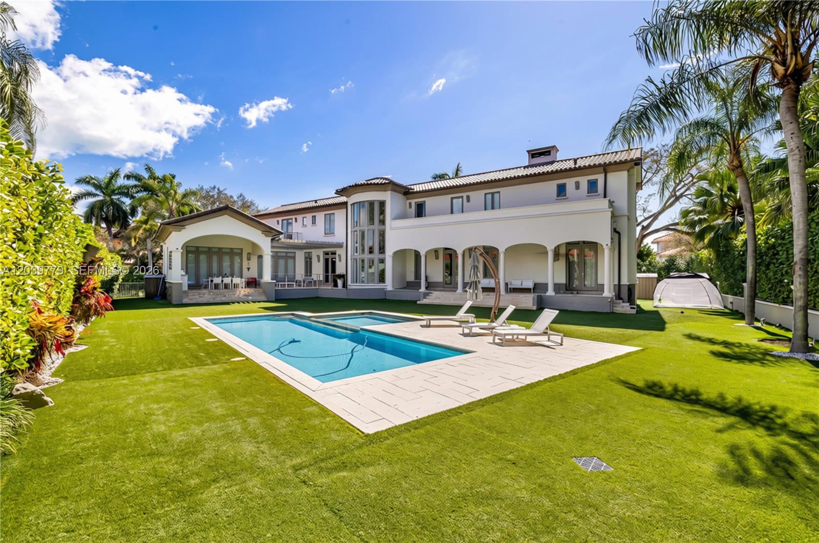 165 Paloma Dr, Coral Gables FL 33143