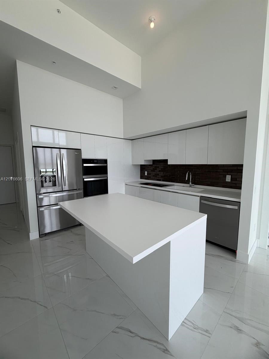 1170 E HALLANDALE BEACH BLVD # 607 — Photo 2