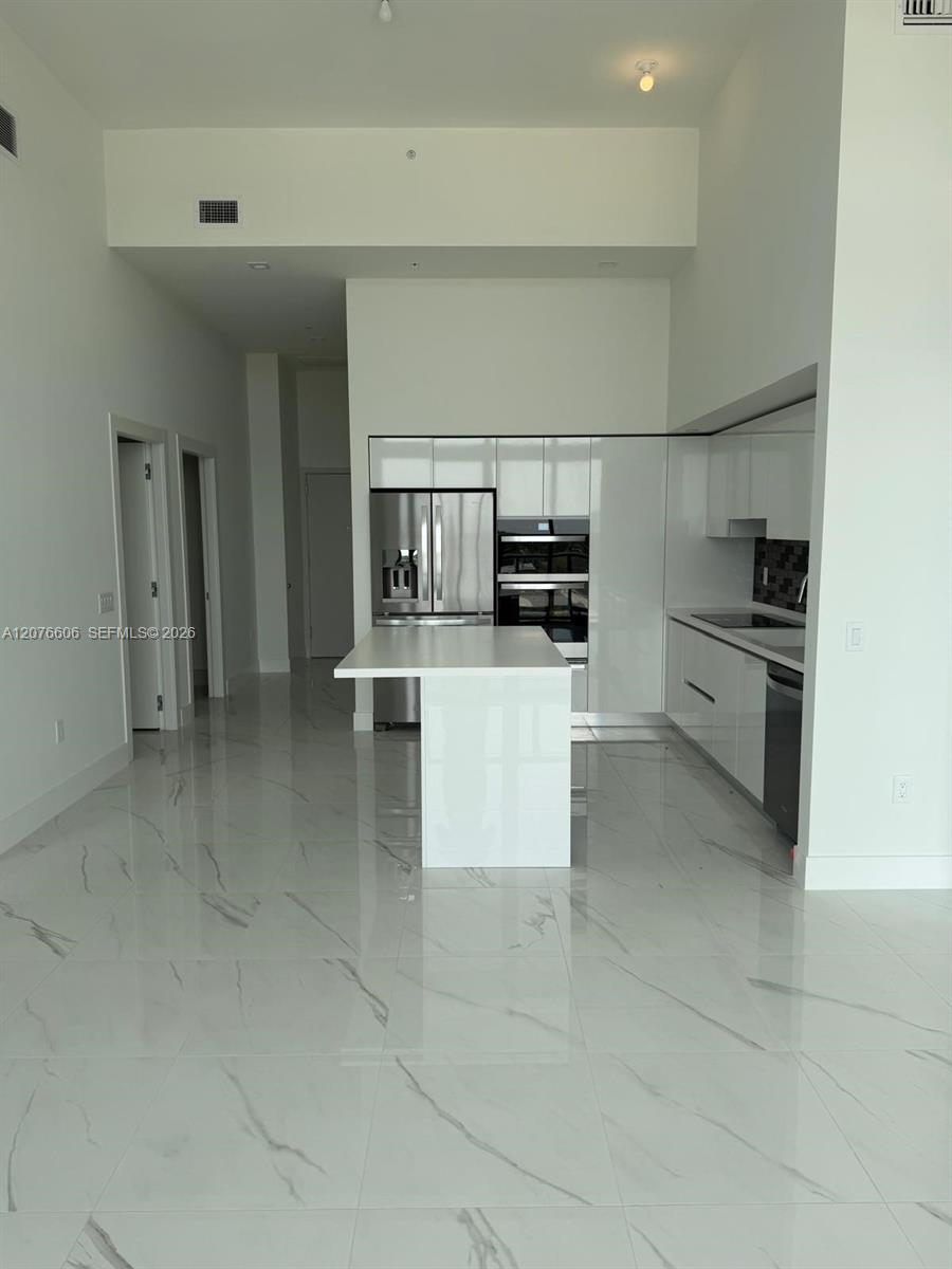 1170 E HALLANDALE BEACH BLVD # 607 — Photo 3