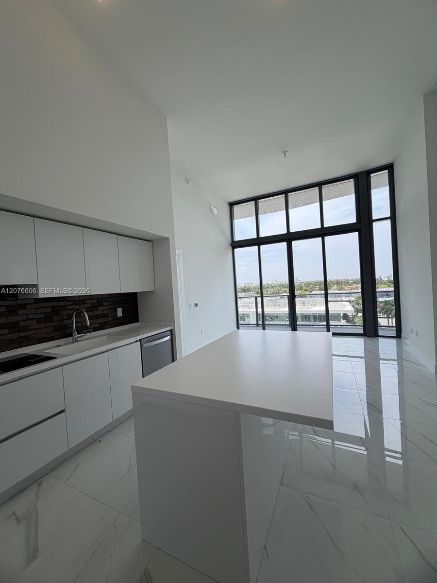 1170 E HALLANDALE BEACH BLVD # 607 — Photo 5