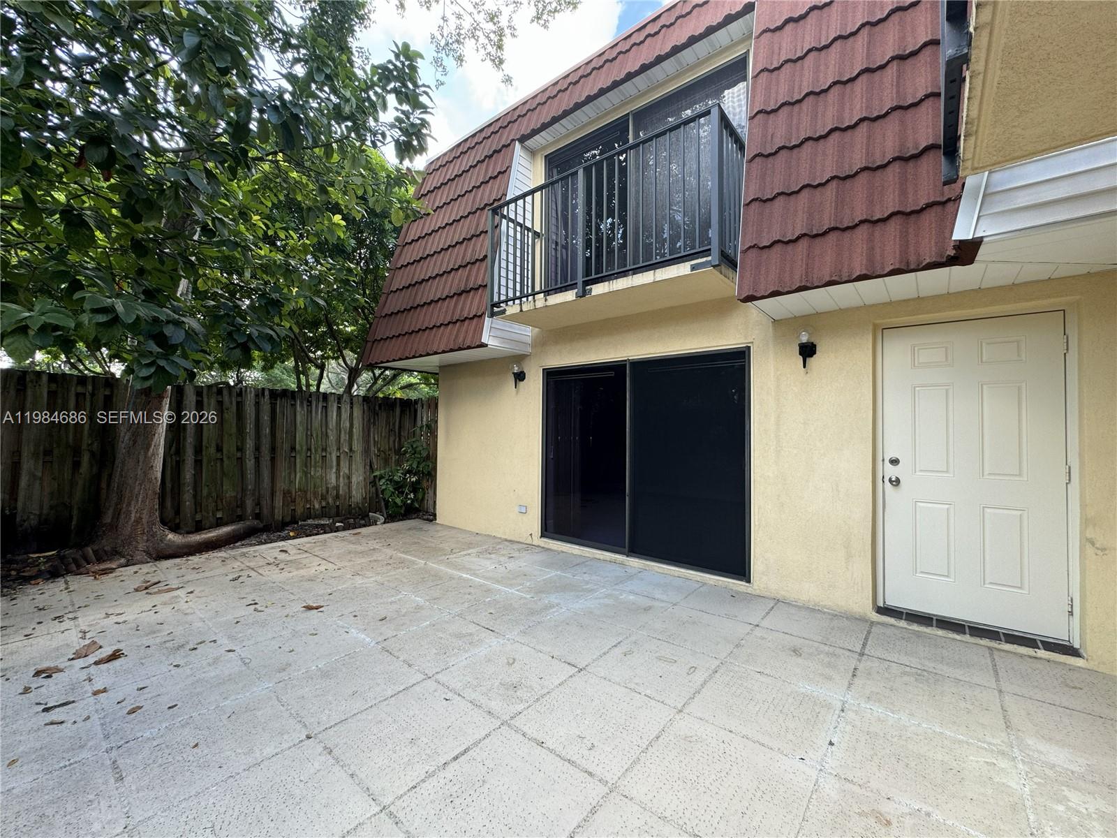 716 NW 98th Way, Plantation FL 33324