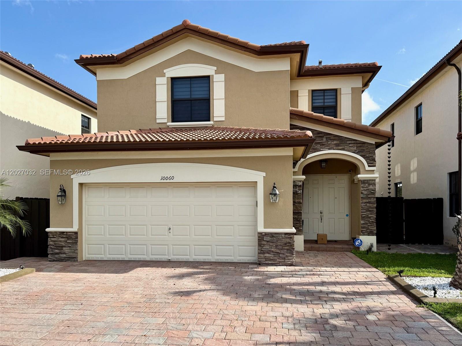 10060 NW 86th Ter, Doral FL 33178