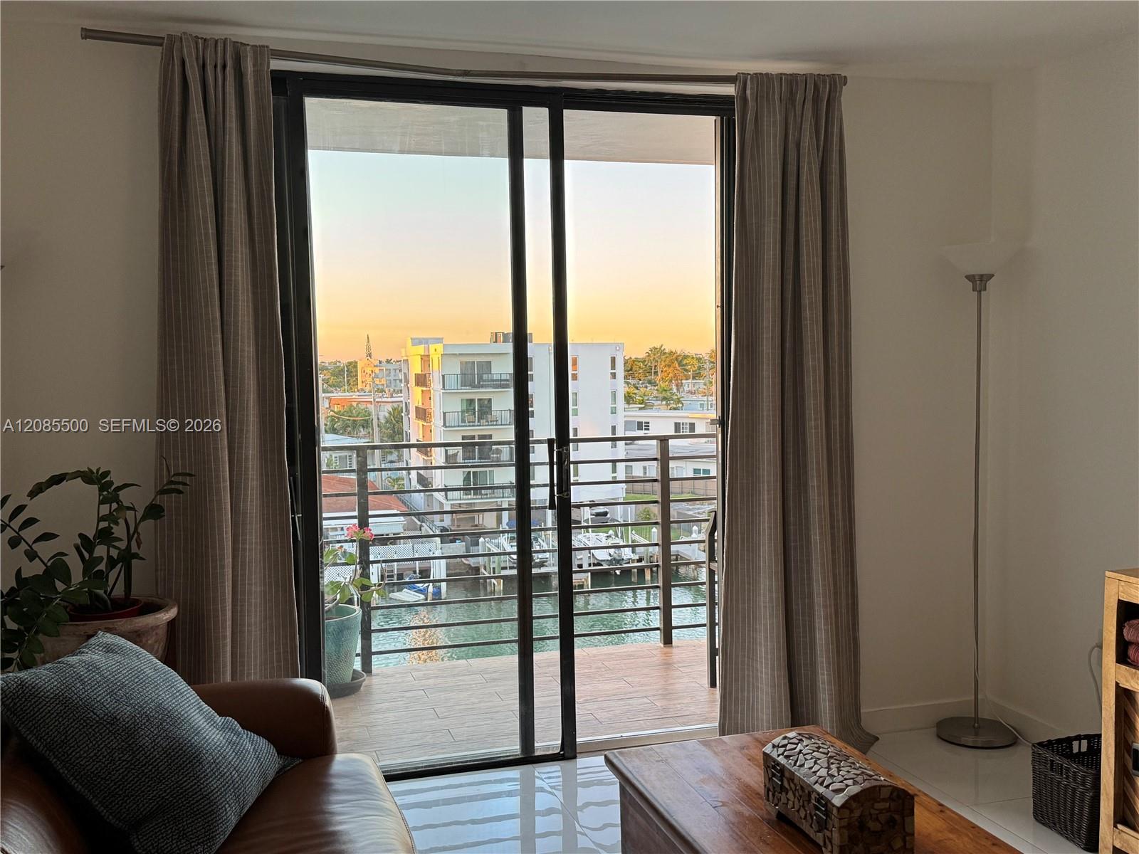 8100 Byron Ave # 504 — Photo 4