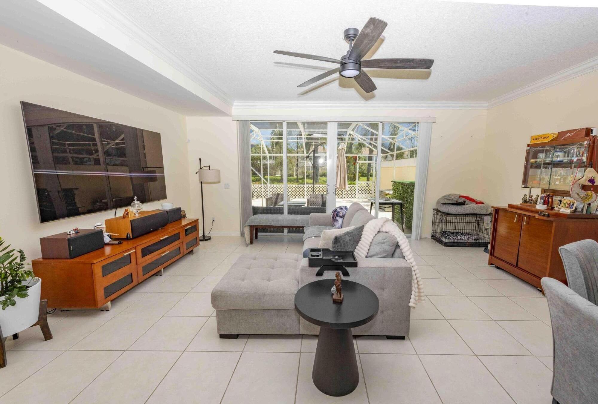 154 SANTA BARBARA Way — Photo 2