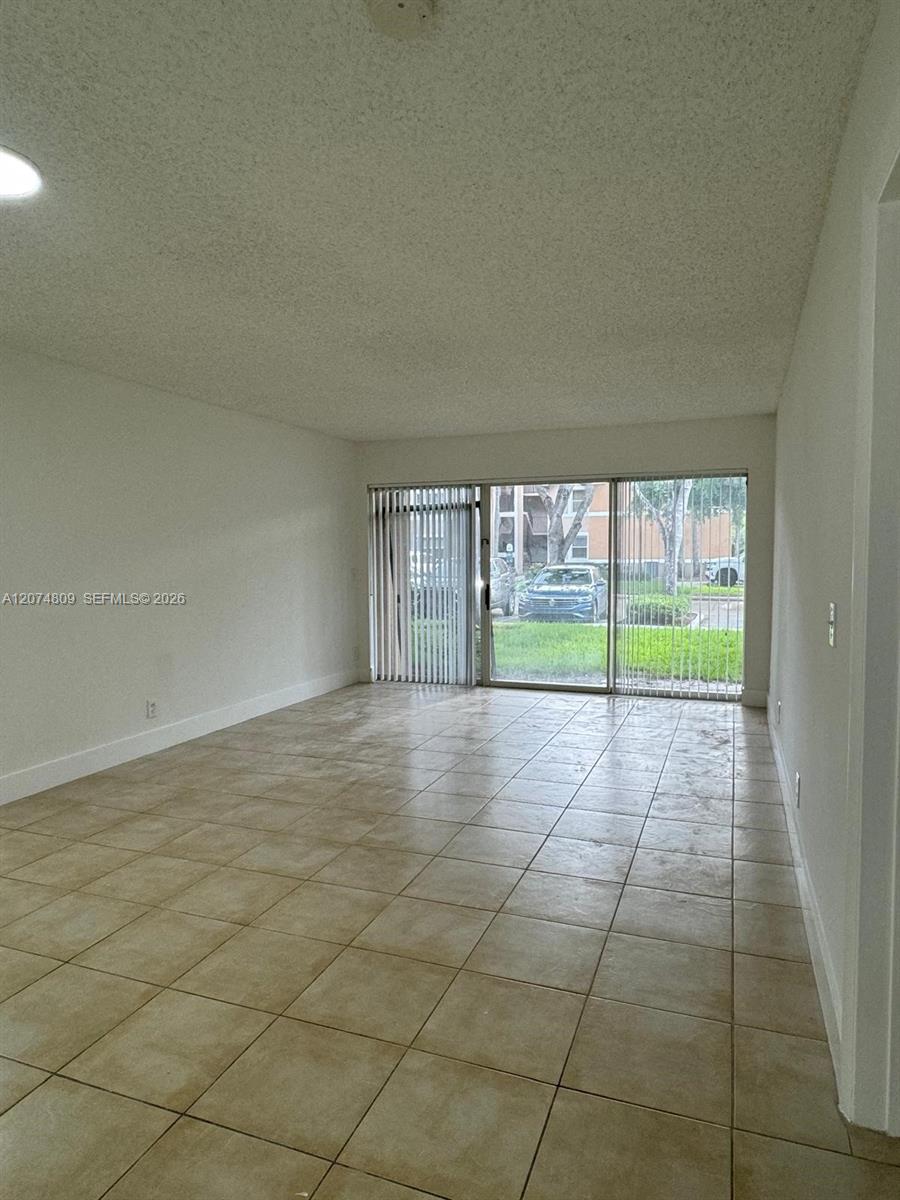 8801 Wiles Rd # 103, Coral Springs FL 33067