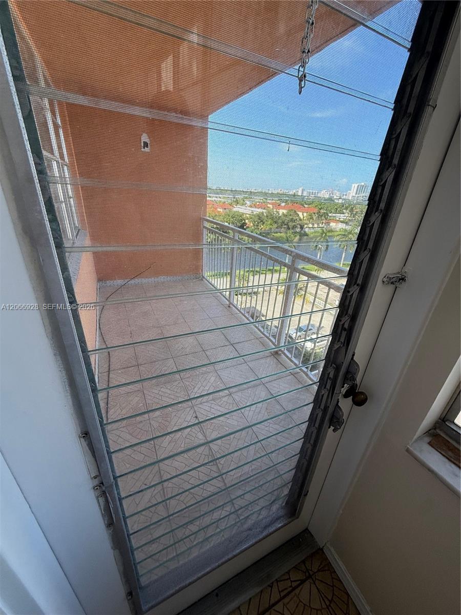 2025 NE 164th St # 707 View 13