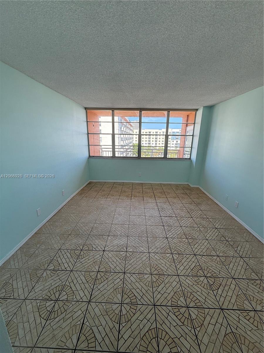 2025 NE 164th St # 707 View 14