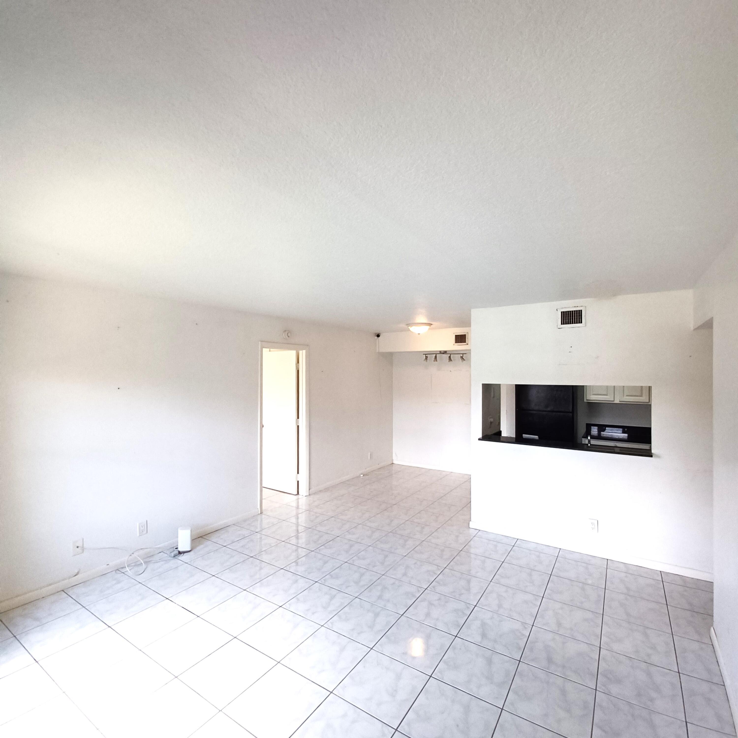 7221 Golf Colony Court # 102 — Photo 4