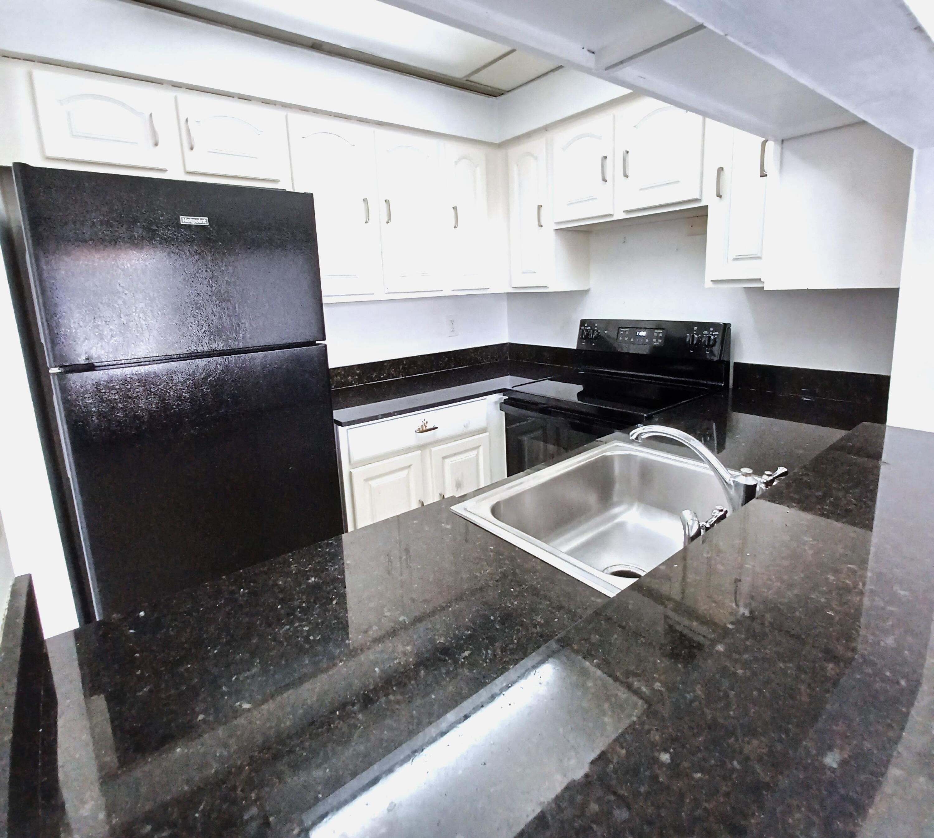 7221 Golf Colony Court # 102 — Photo 5