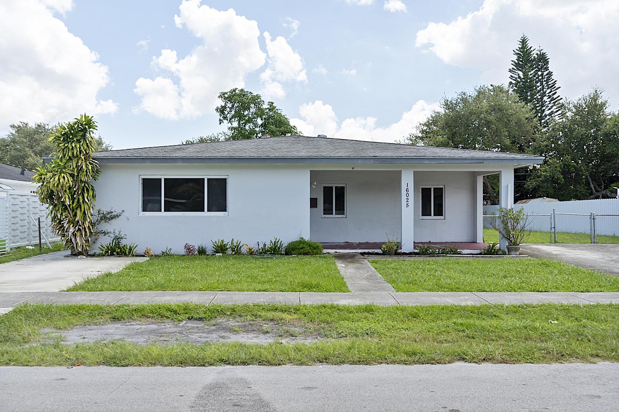 16025 NW 20TH Avenue View 1
