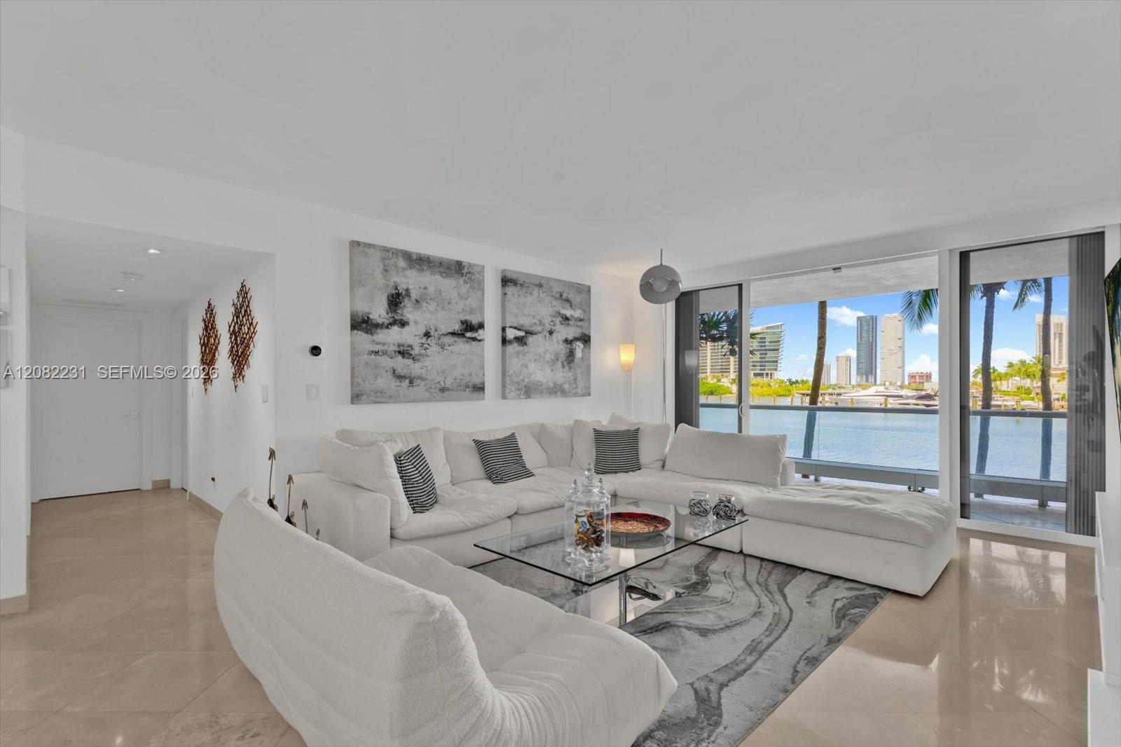 7000 Island Blvd # L105 — Photo 3