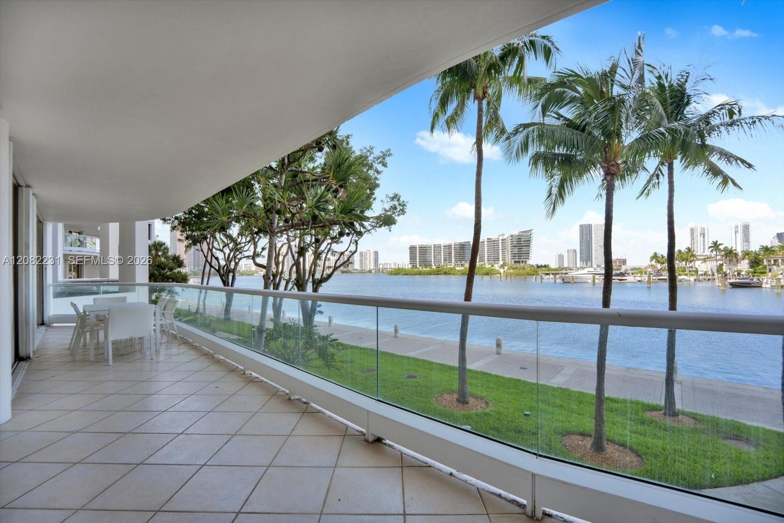 7000 Island Blvd # L105 — Photo 5