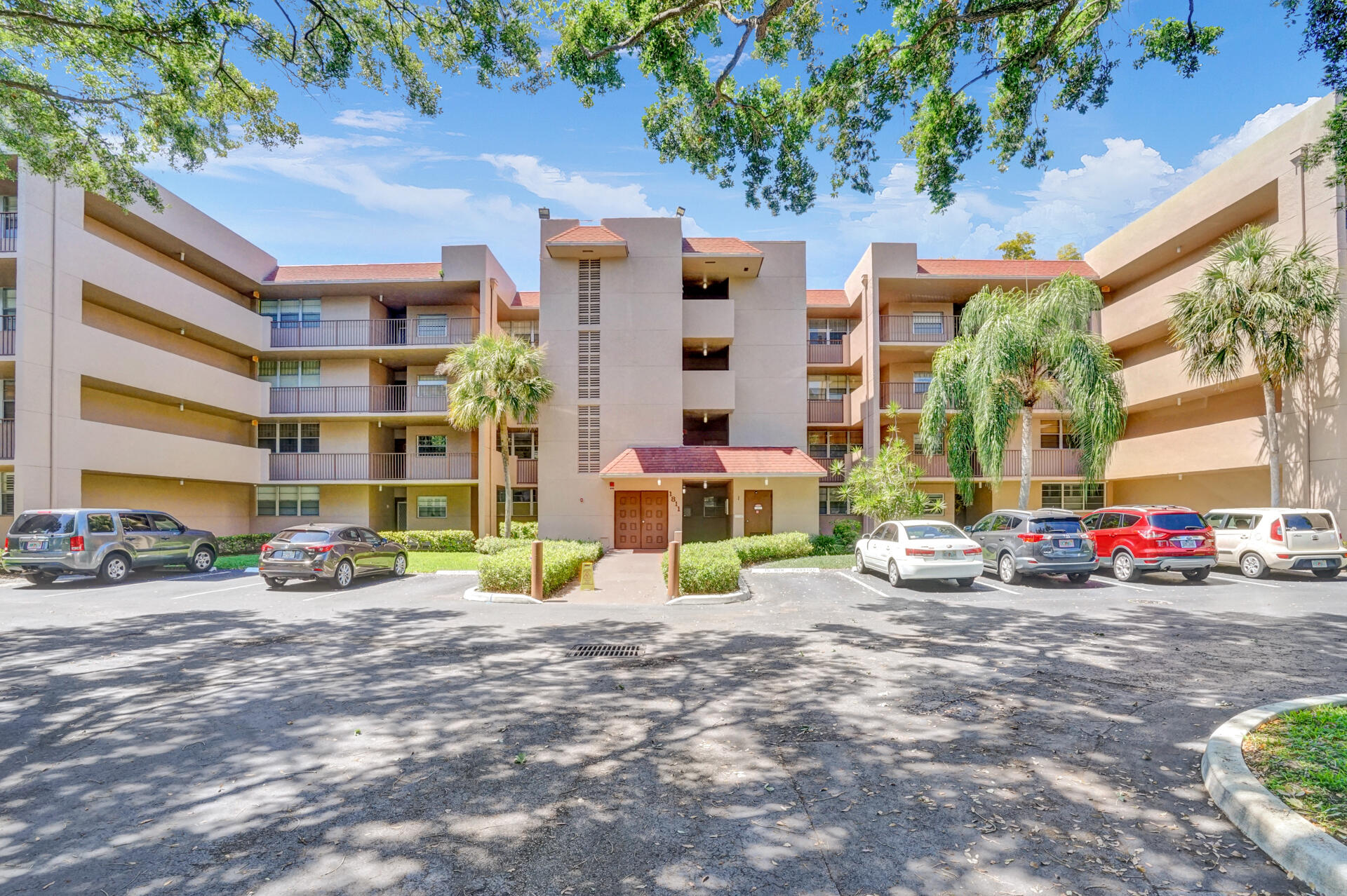 1811 SABAL PALM Drive # 203 — Photo 2