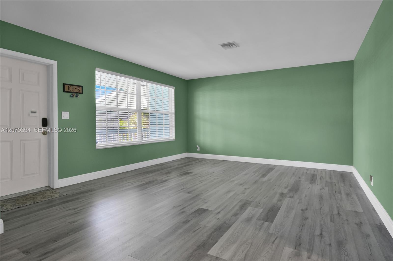 931 SE 9th Ave # 17 — Photo 4