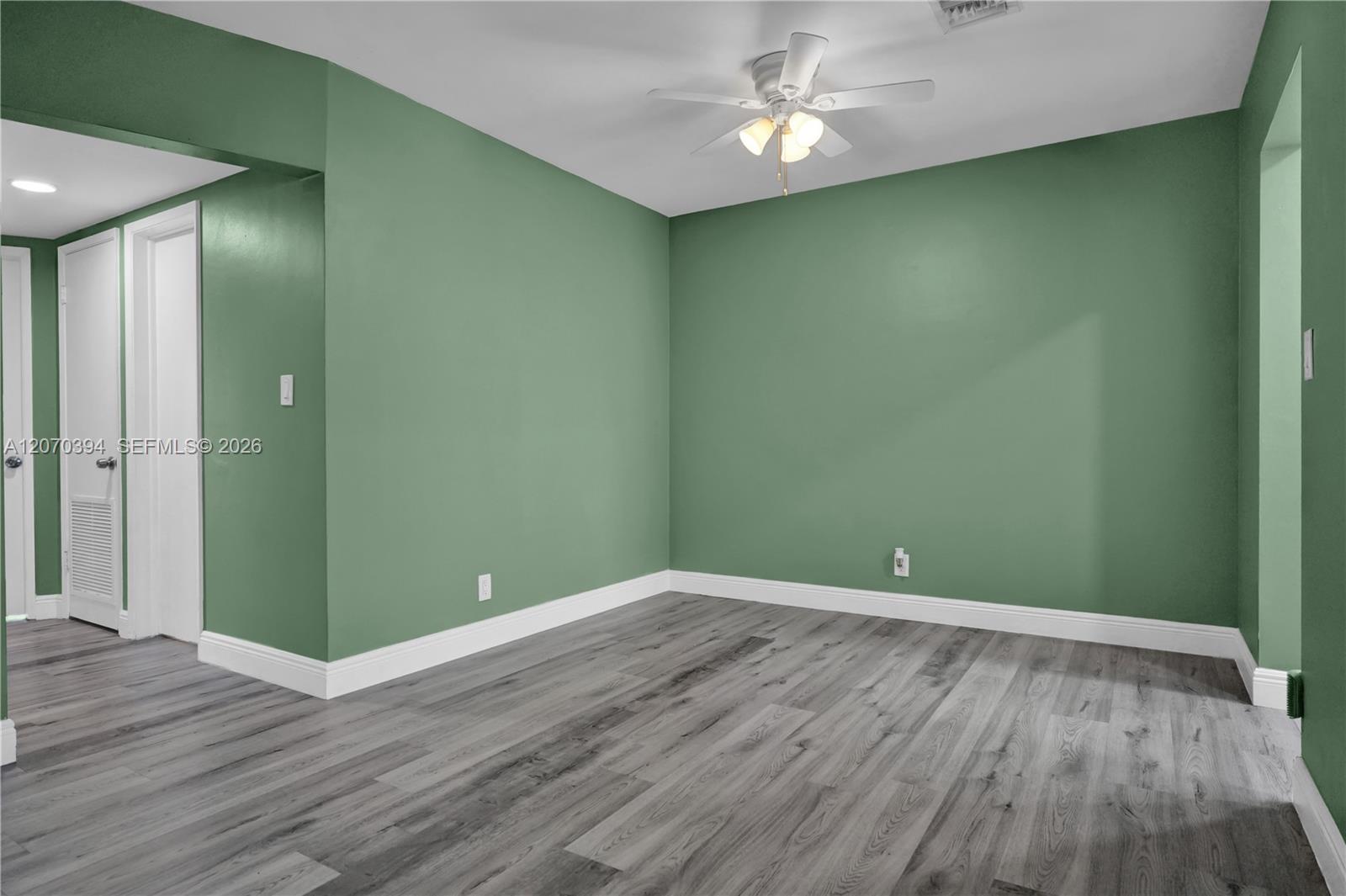 931 SE 9th Ave # 17 — Photo 5