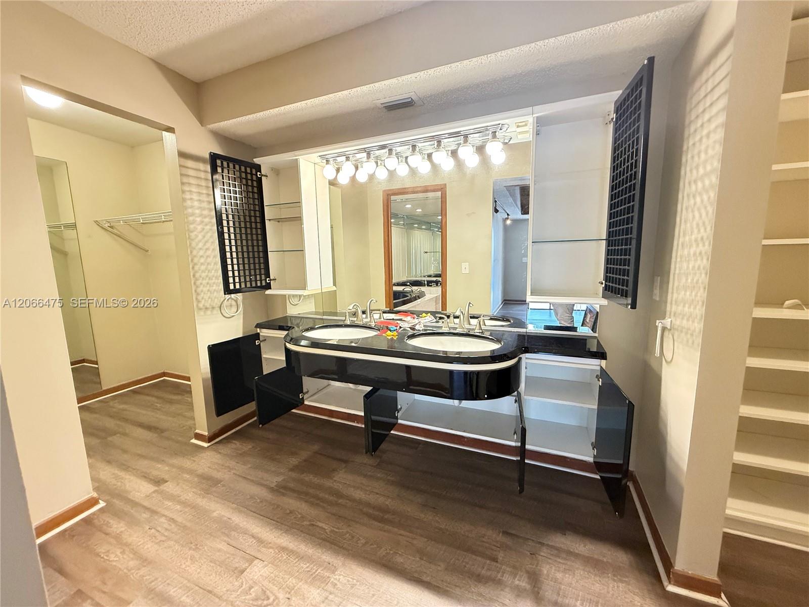 7828 SW 118th Ct — Photo 4