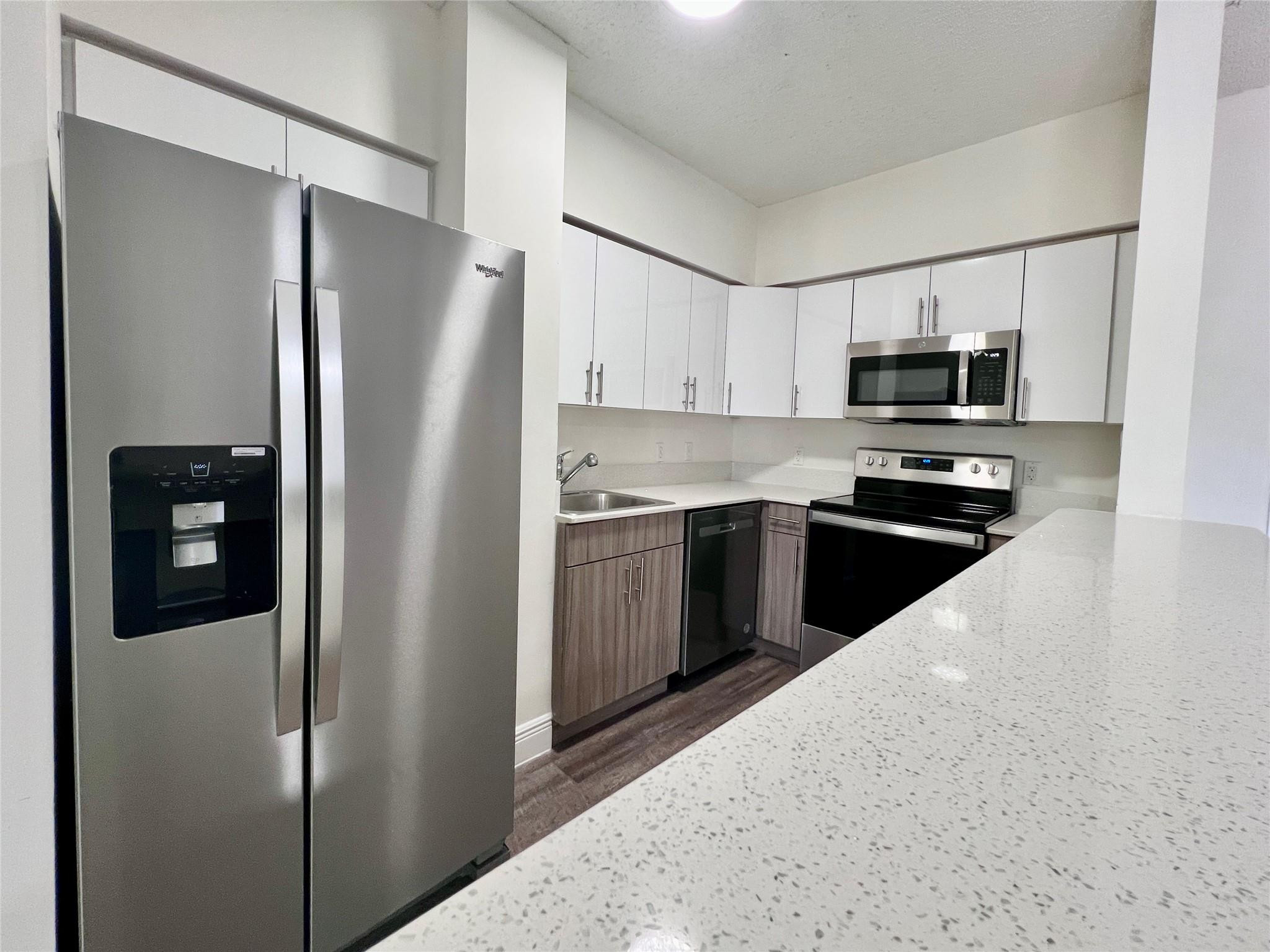 7707 NW 7 Street # 802, Miami FL 33126