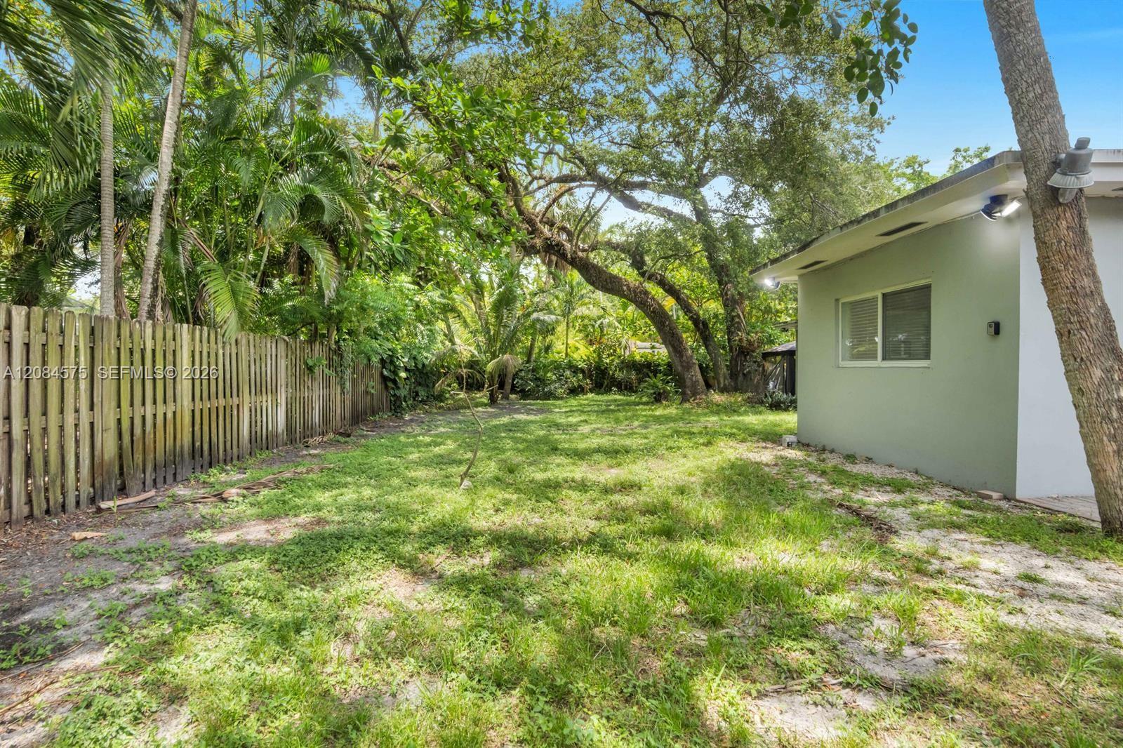 1548 SW 23rd Ct # 1550B — Photo 5