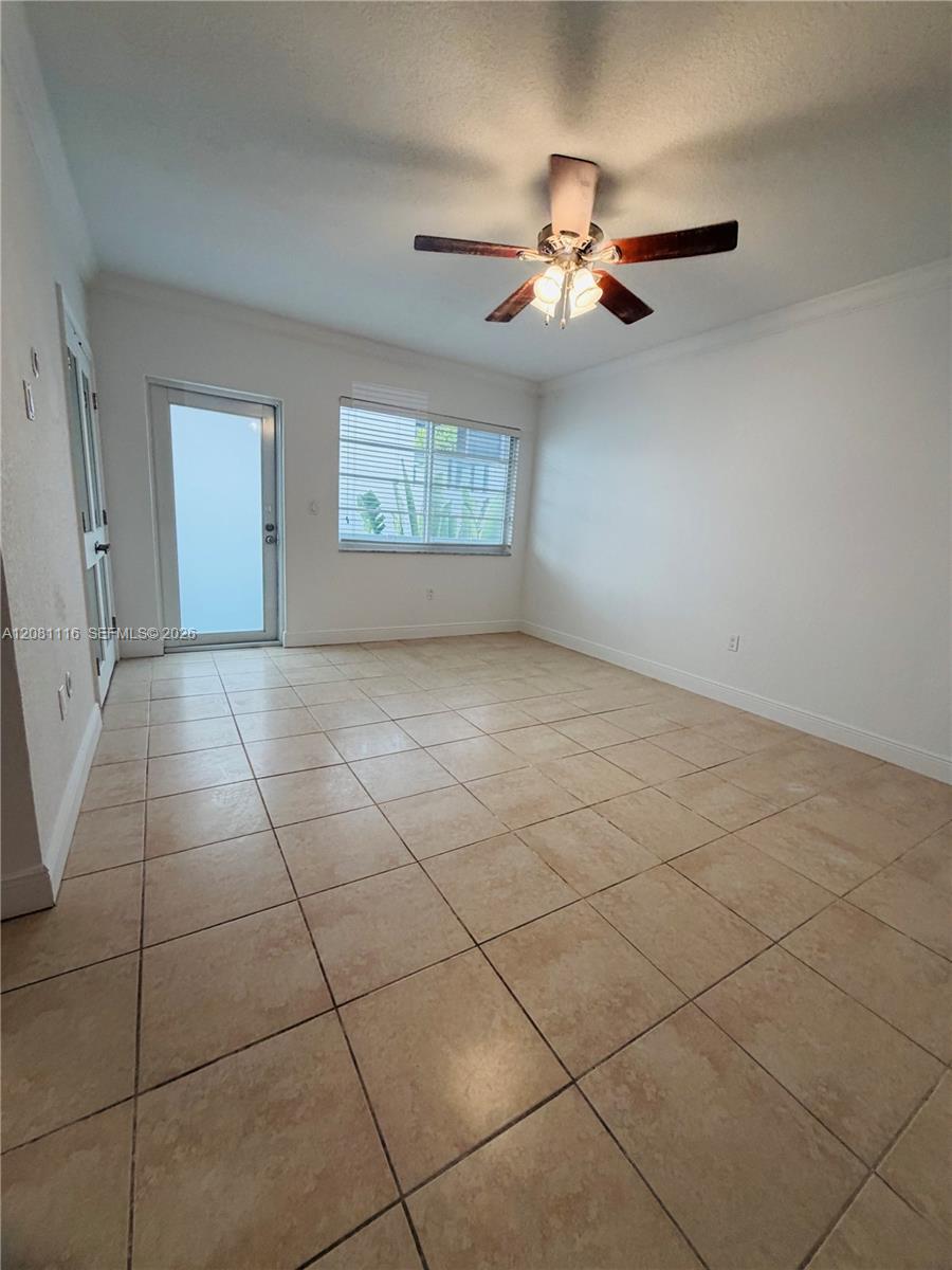 344 Meridian Ave # 4C — Photo 2