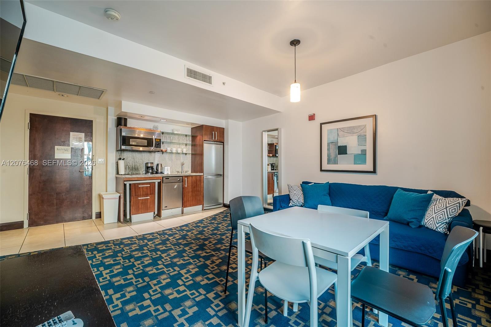 1060 Ocean Dr # D206 — Photo 4