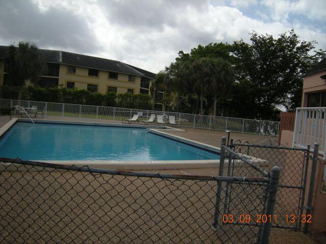 8921 pool