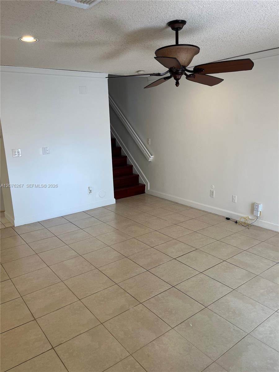 12510 SW 53rd St — Photo 2