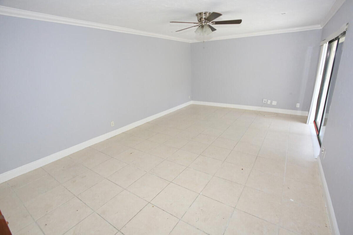 7531 Courtyard Run E — Photo 4