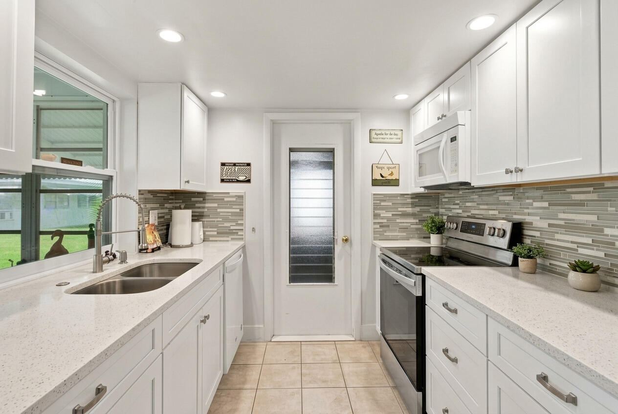 1100 Siesta Avenue — Photo 5