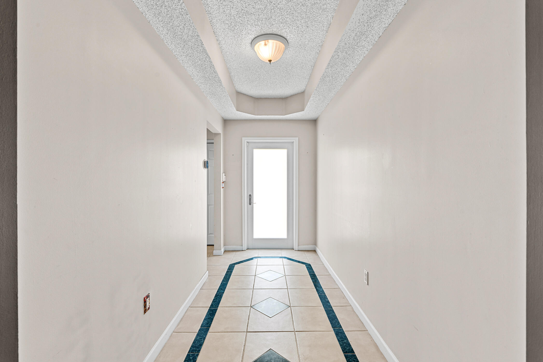 376 E Royal Cove Circle — Photo 4