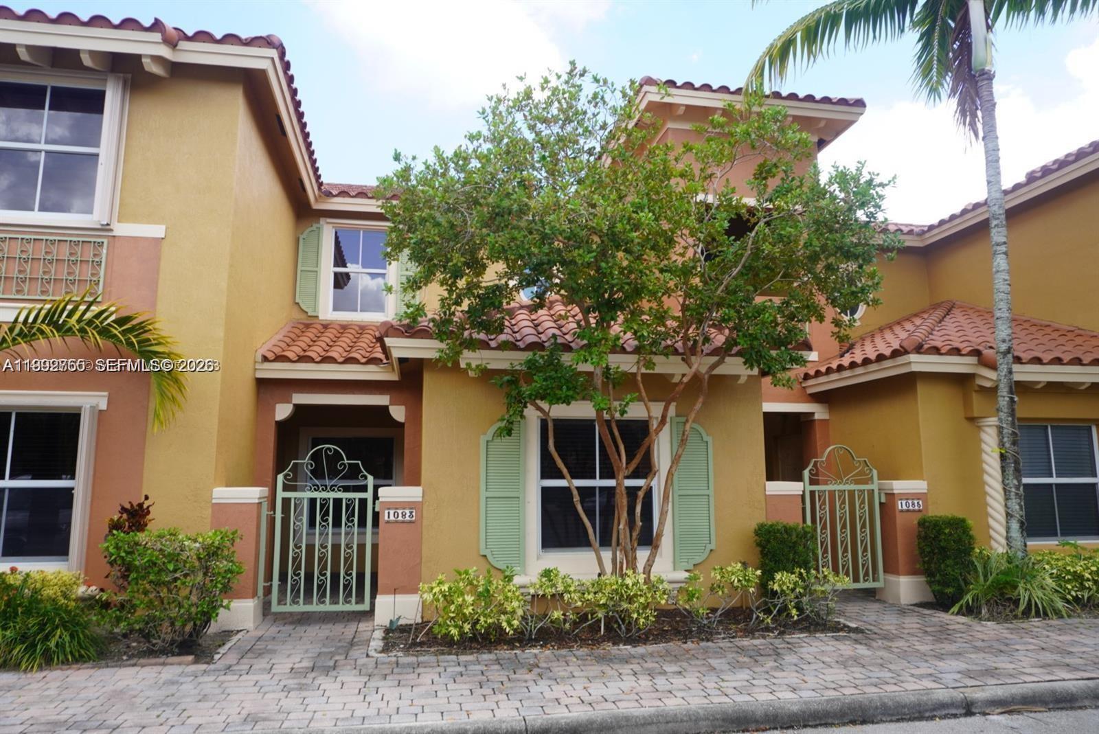 1083 SW 143 Ave # 1206, Pembroke Pines FL 33027