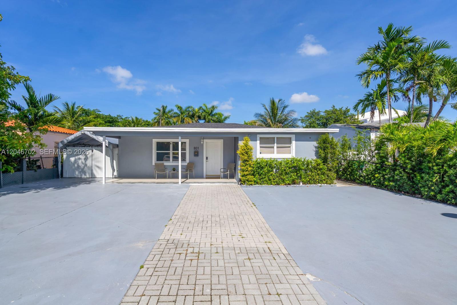801 NW 17th Ct, Miami FL 33125