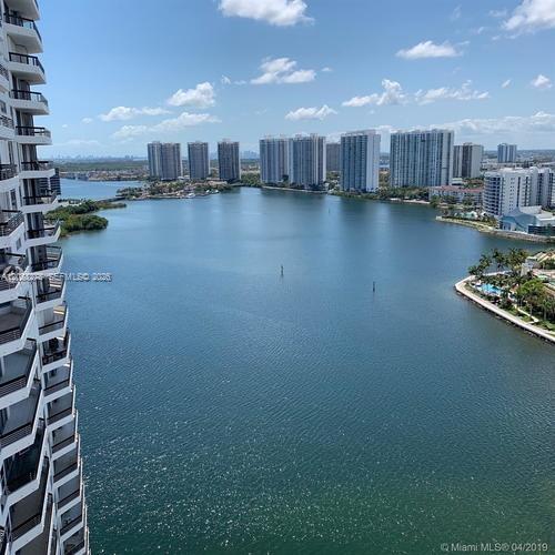 3530 Mystic Pointe Dr # 1903 — Photo 4