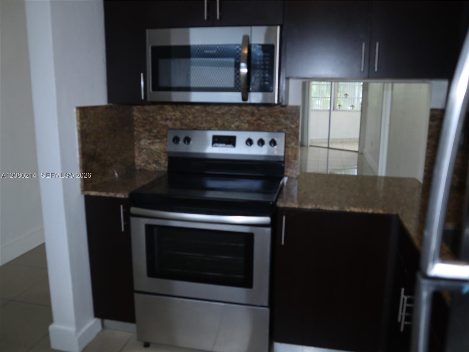 18790 NE 18th Ave # 231 — Photo 2