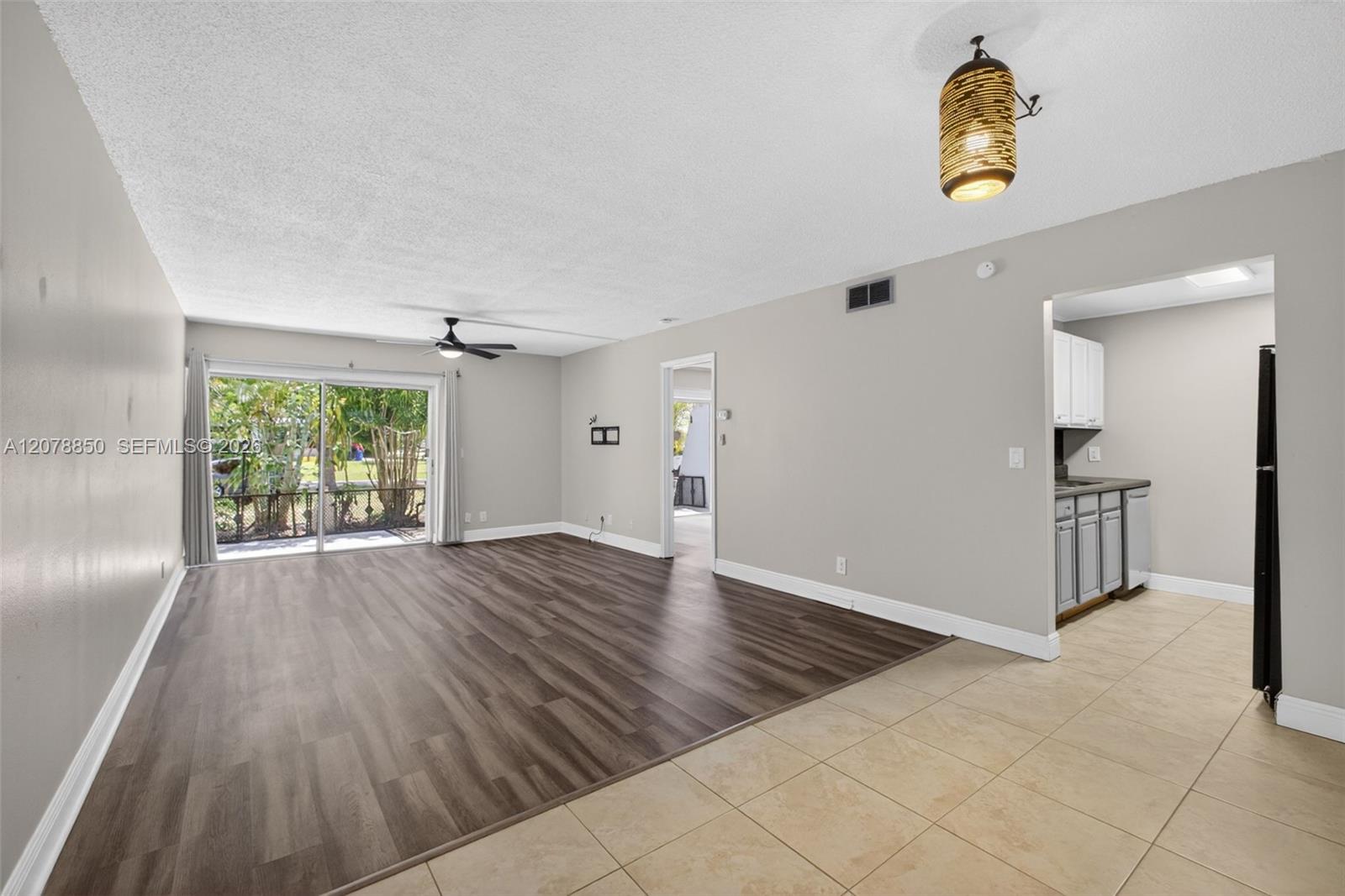 725 Hummingbird Way # 109 — Photo 2