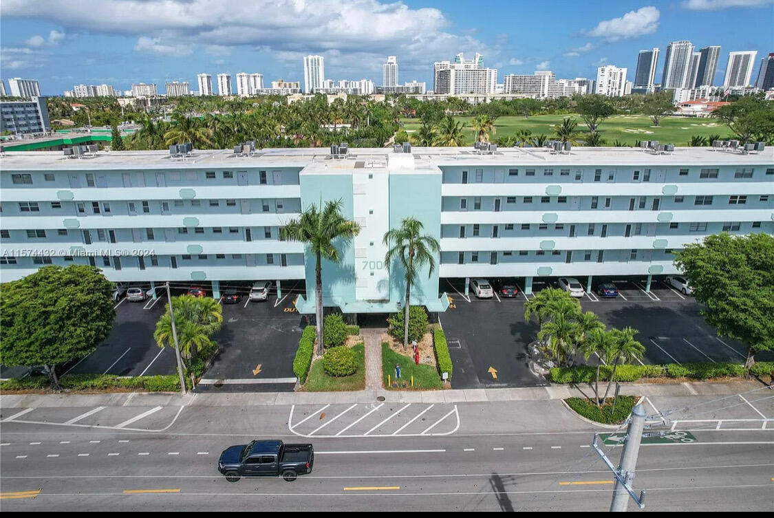 700 NE 14th Avenue NE # 404, Hallandale Beach FL 33009
