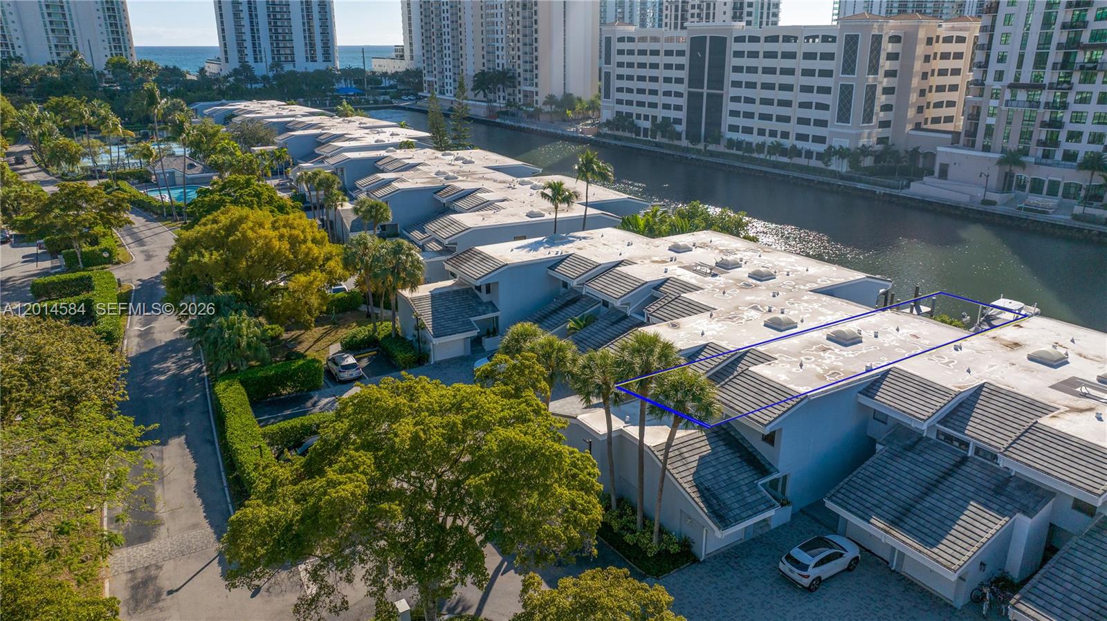310 Poinciana Dr # 802 — Photo 4