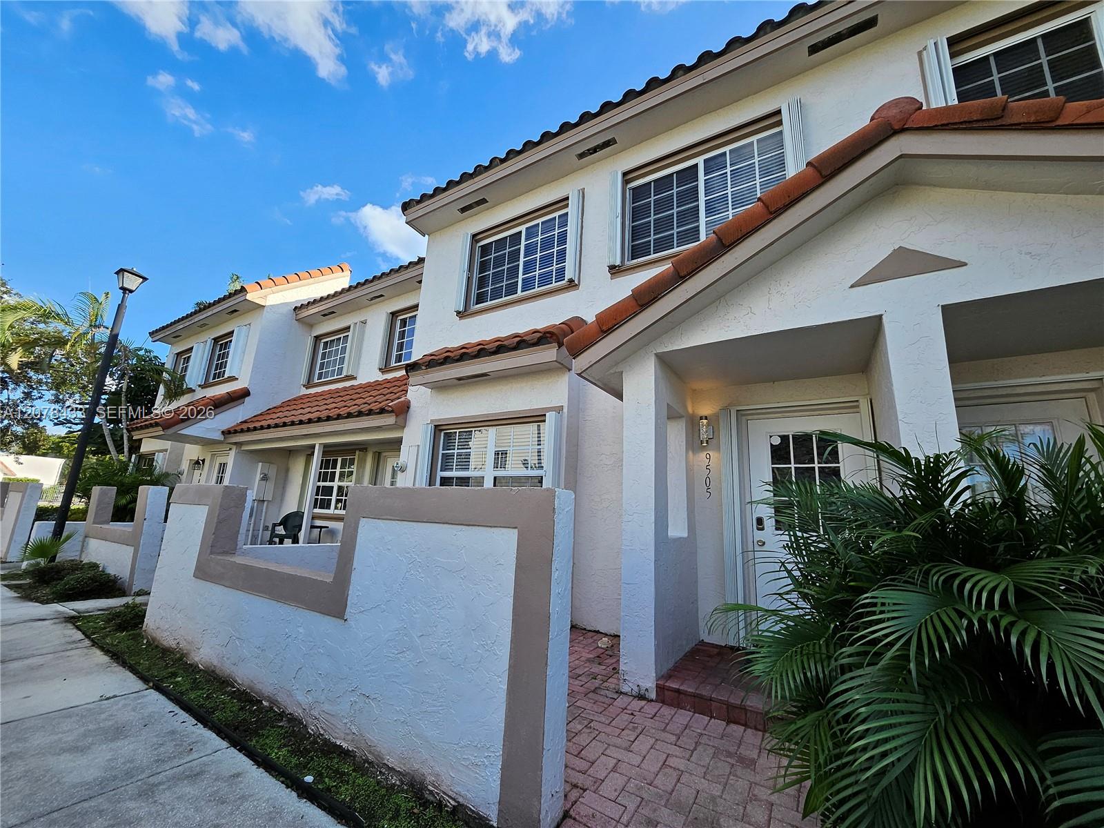 9505 NW 42nd St # 9505, Sunrise FL 33351