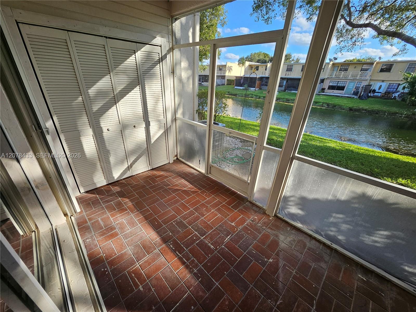 9505 NW 42nd St # 9505 — Photo 2