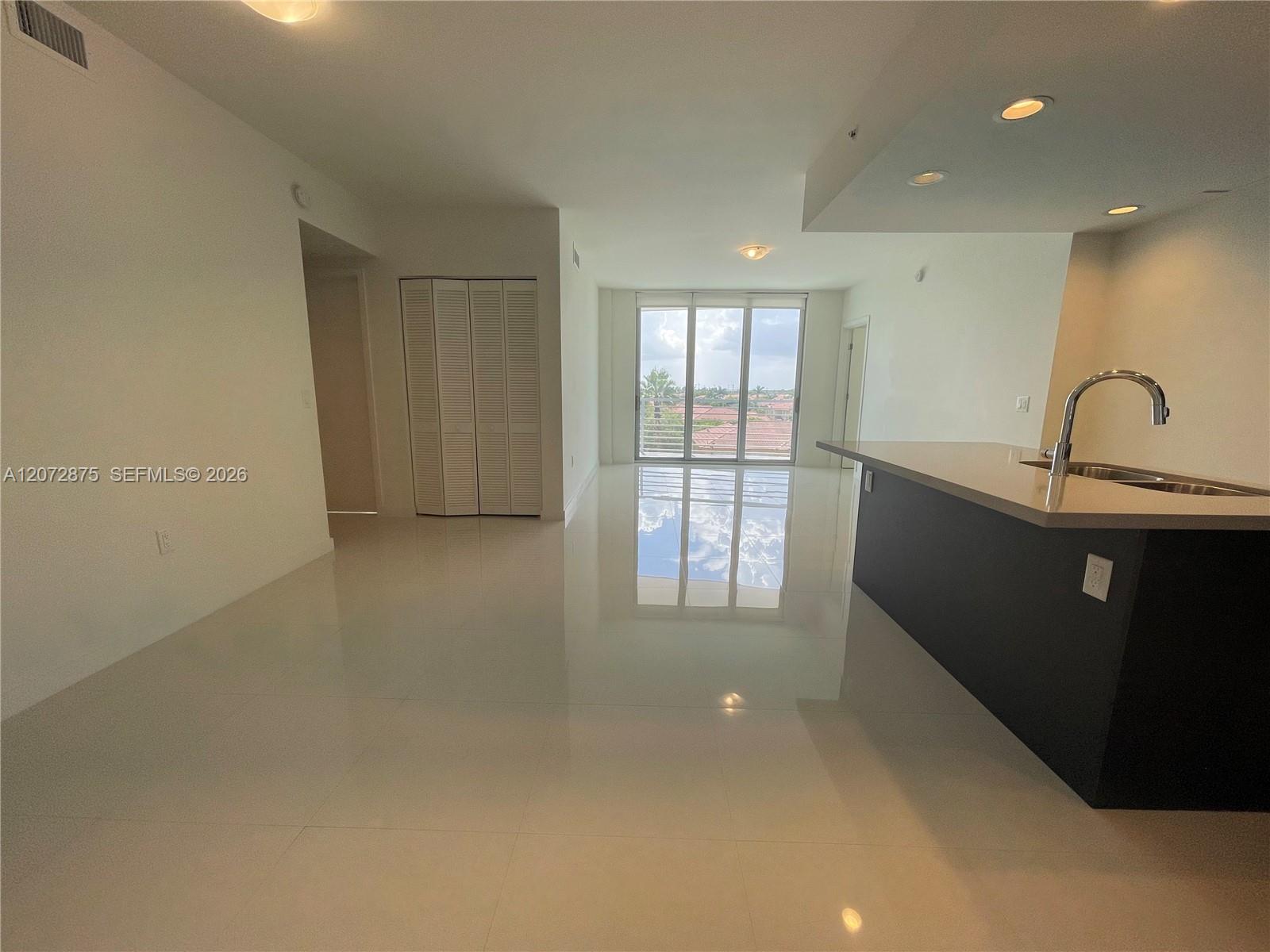 7875 NW 107th Ave # 409 — Photo 3