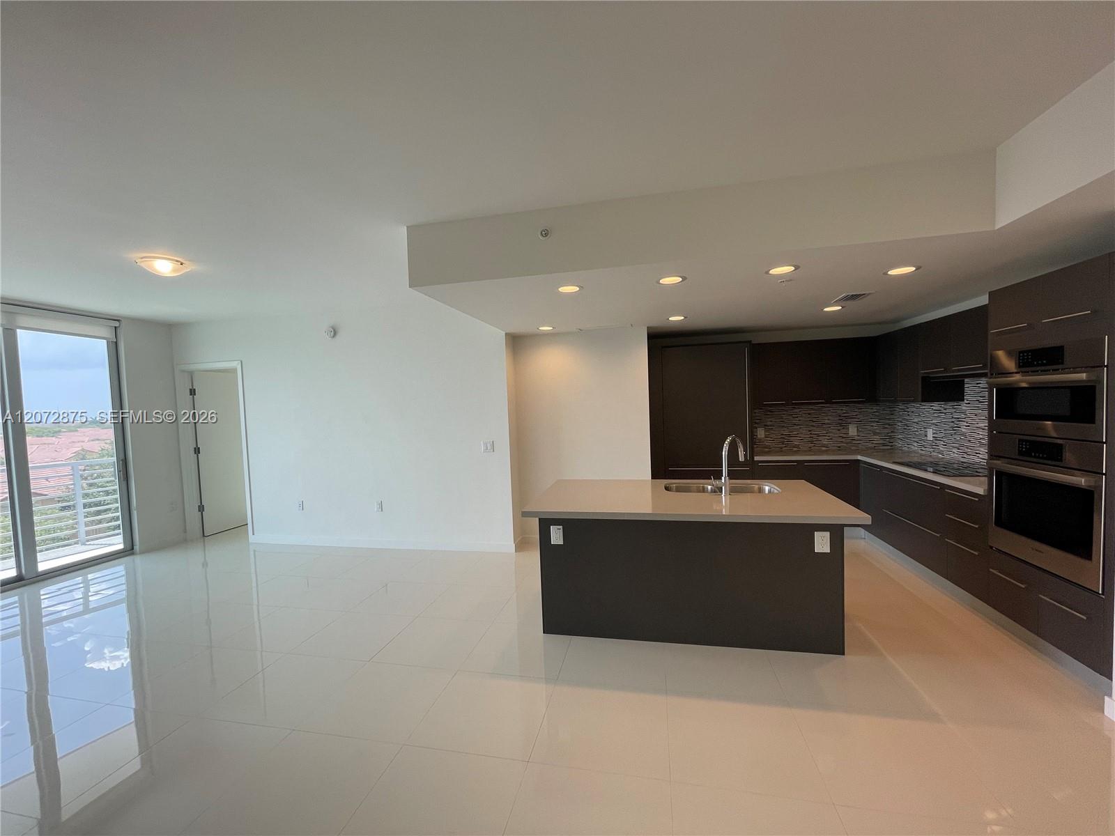 7875 NW 107th Ave # 409 — Photo 4