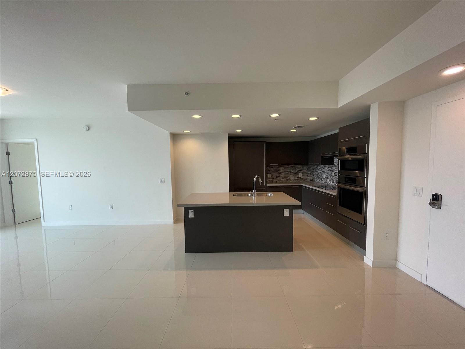 7875 NW 107th Ave # 409 — Photo 5