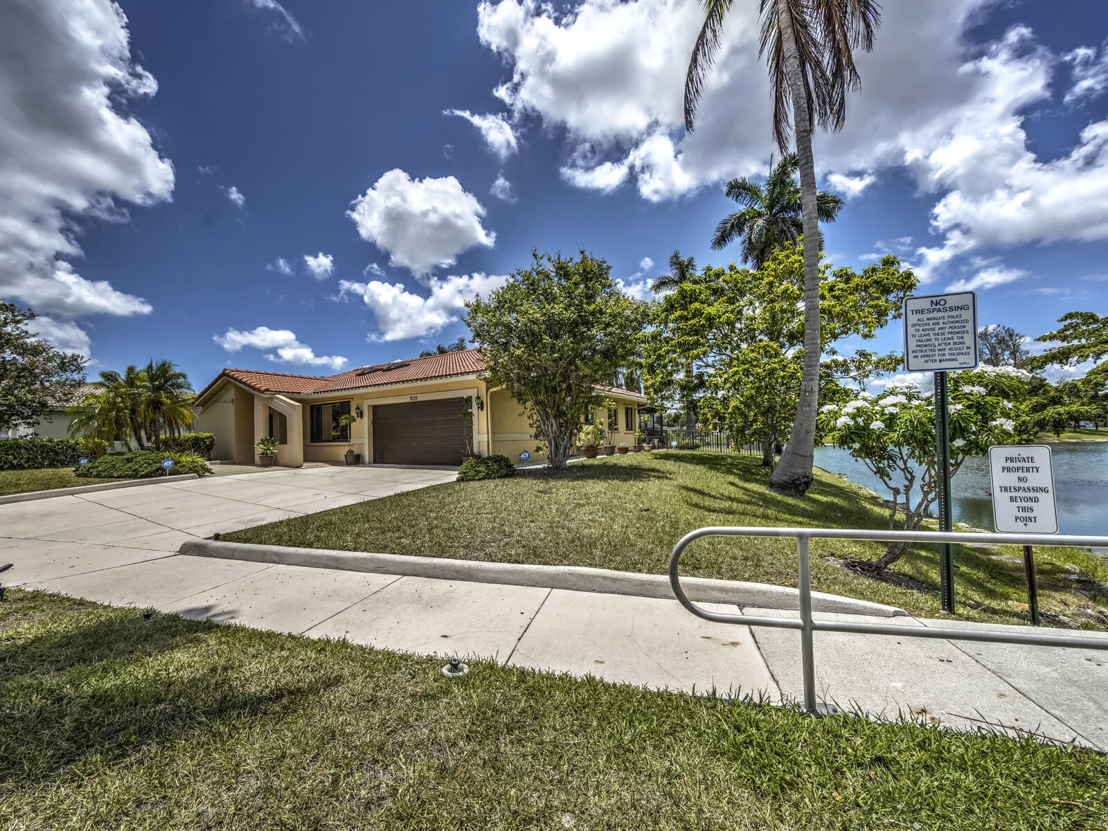 7625 Sunflower Drive — Photo 2
